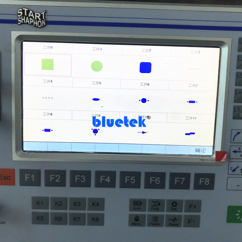 Milling Holes of Aluminium Window CNC Copy Router