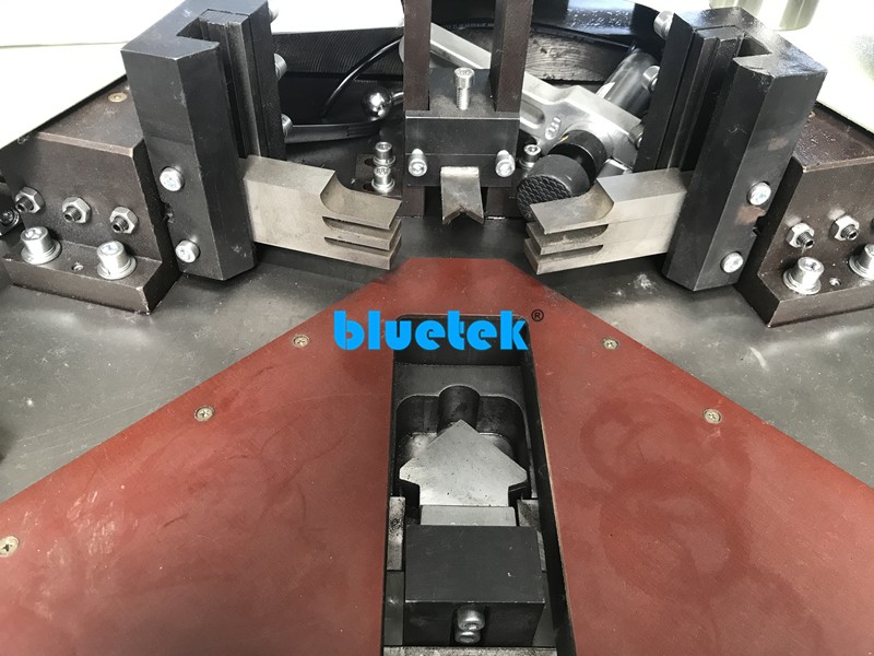 Middle Clamp of Aluminum Frame Corner Crimping Machine