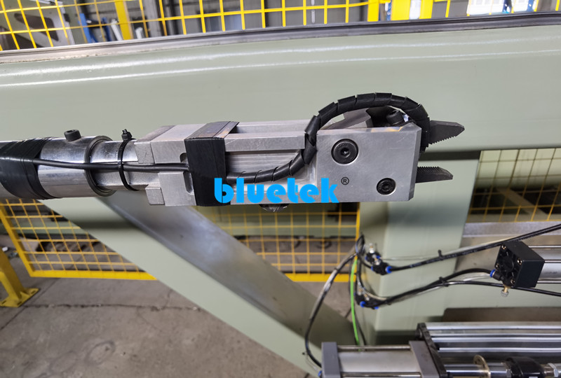 manipulator manipulator