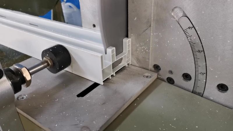 90 Degrees Cutting of PVC Window Double Mitre Cutting Saw 90 Degrees Cutting of PVC Window Double Mitre Cutting Saw