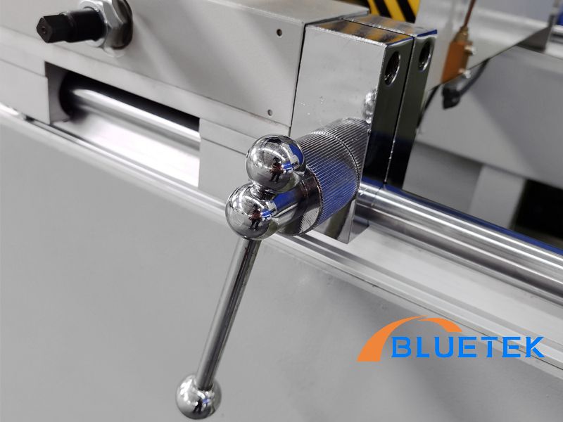 Hand Lock Of Welding Heads