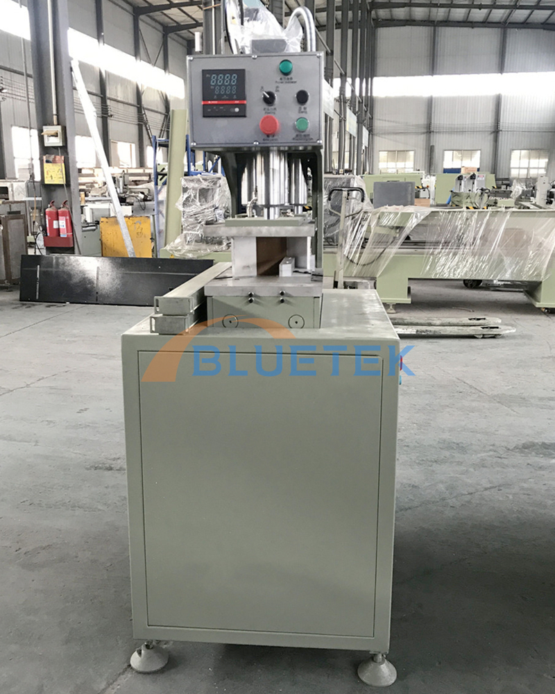 1661831629241432.jpg Single Head UPVC Corner Welding Machine of Window Door.jpg