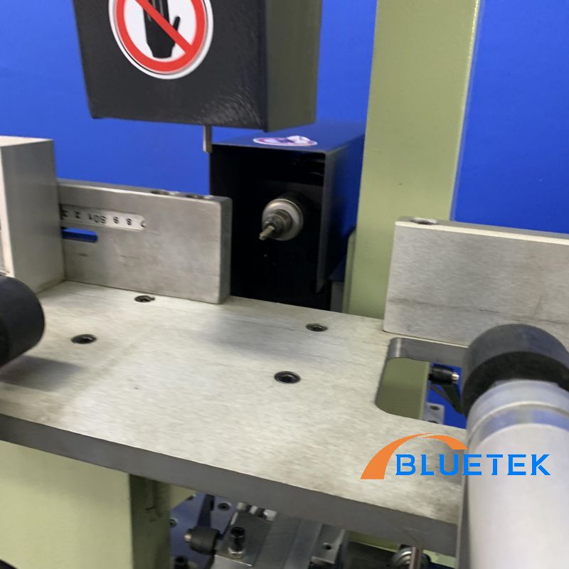 3 Axis Milling Heads Of UPVC Window Making Machine Price 3 Axis Milling Heads Of UPVC Window Making Machine Price