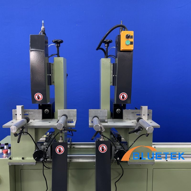Two Heads PVC Window Water Slot Milling Machine Two Heads PVC Window Water Slot Milling Machine