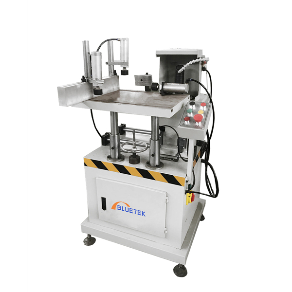 DX05-200 PVC window end milling machine DX05-200 PVC window end milling machine