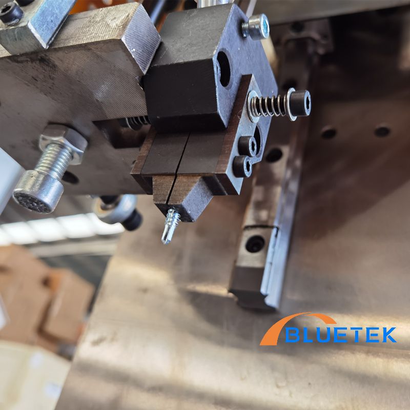 Drilling Head Of PVC Window Screw Drilling Fastening Machine Drilling Head Of PVC Window Screw Drilling Fastening Machine