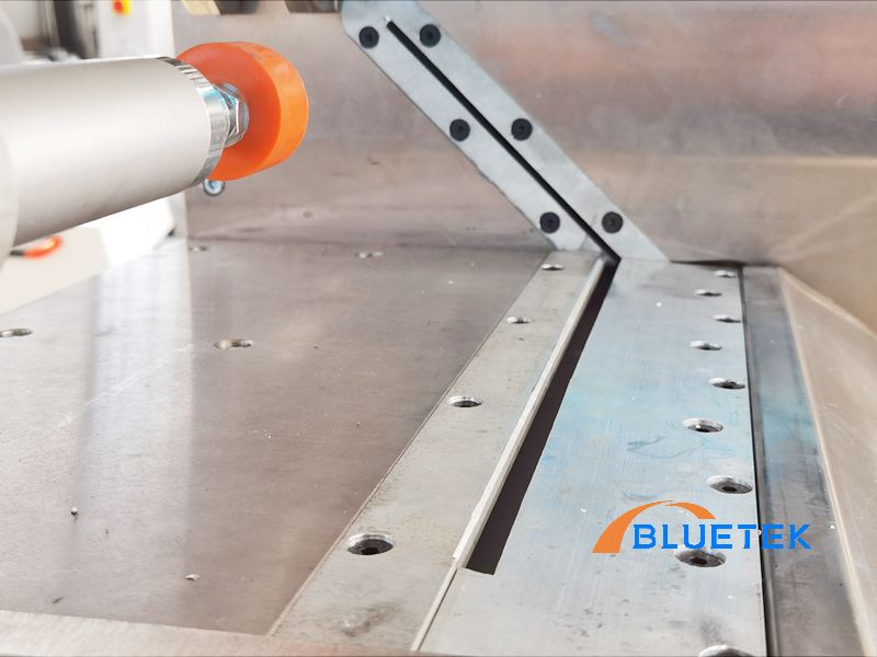 Details of PVC Window Double Head Cutting Saw Details of PVC Window Double Head Cutting Saw