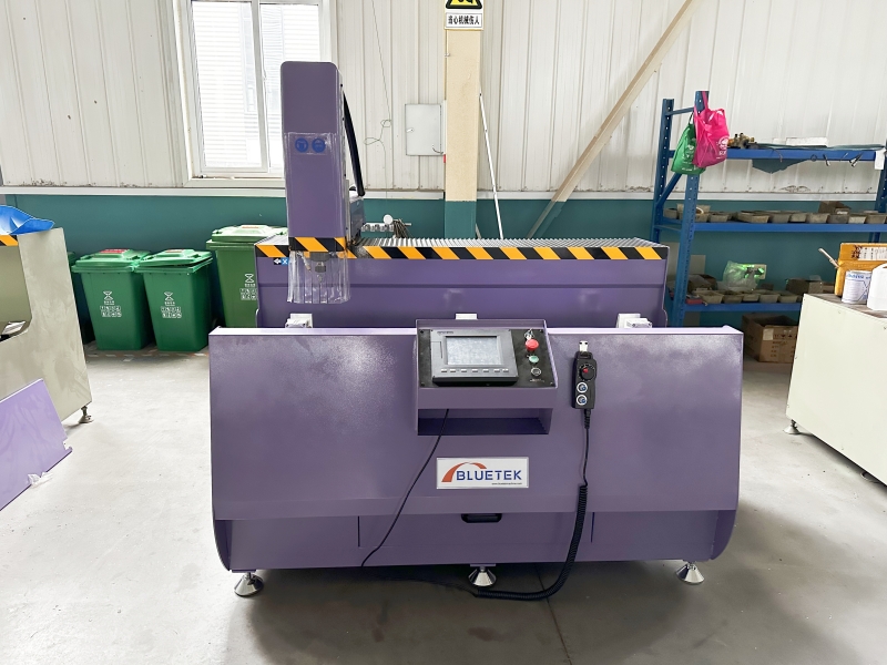 CNC machine for aluminium windows CNC machine for aluminium windows
