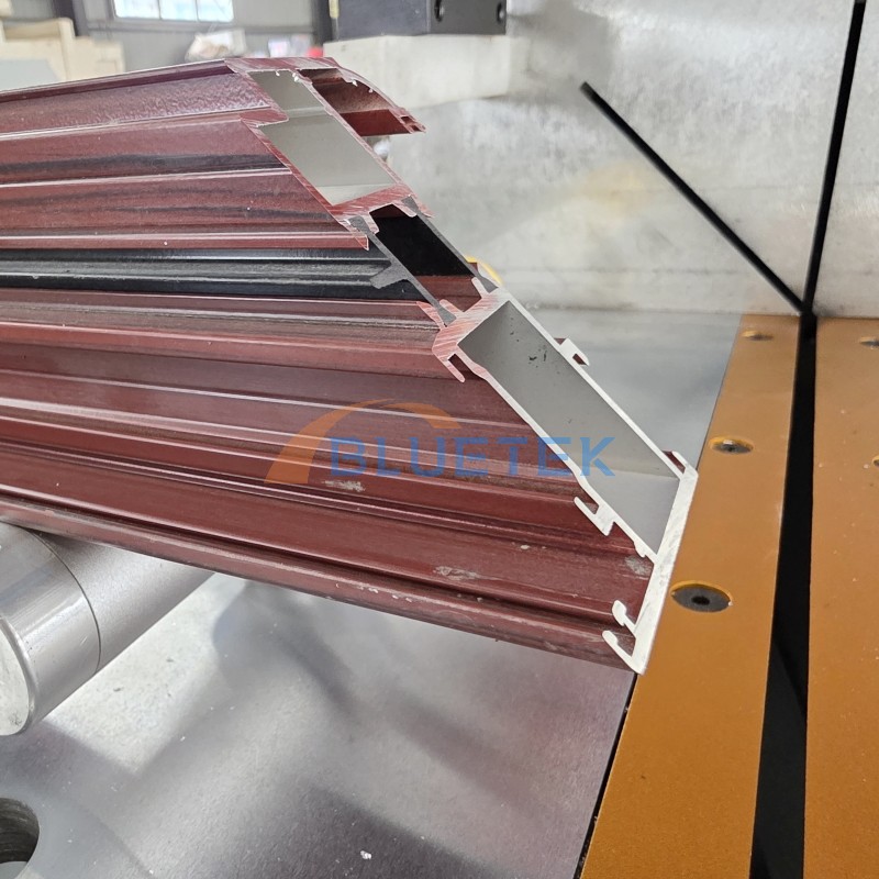 Cutting effect of CNC aluminum cutting machine