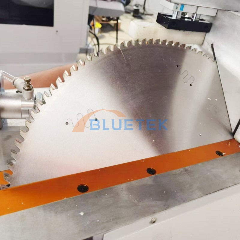 数控双头下摆锯 (4).jpg