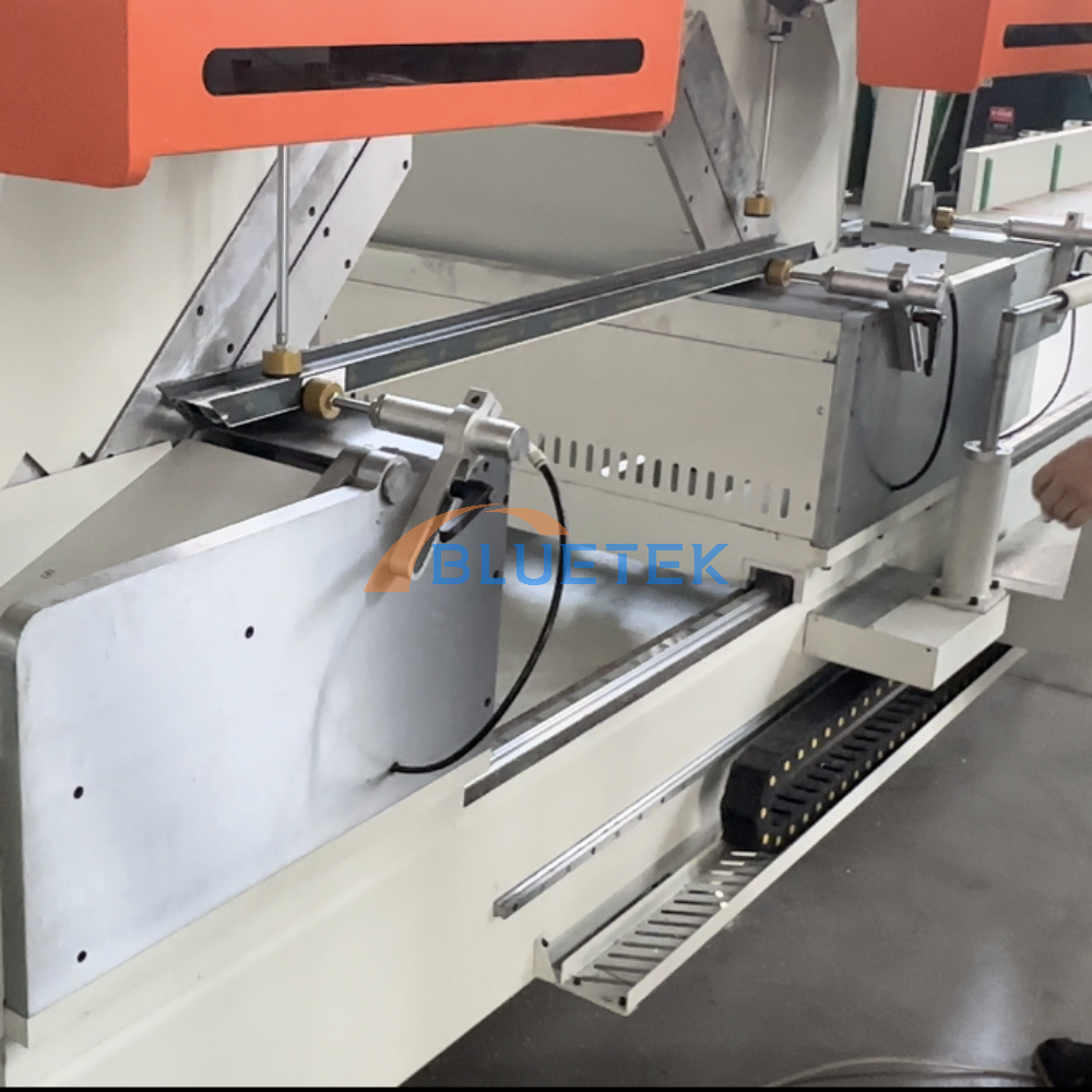 Minimum cutting angle 45 degrees Minimum cutting angle 45 degrees